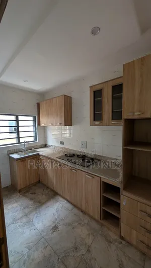 2bdrm Block of Flats in Carlton Gate Estate,, Akobo for rent