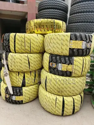 33x12.50r20lt Austone or Any Kind of Tyres Available at Affordable Price