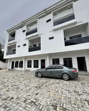 4bdrm Townhouse / Terrace in Maitama for rent