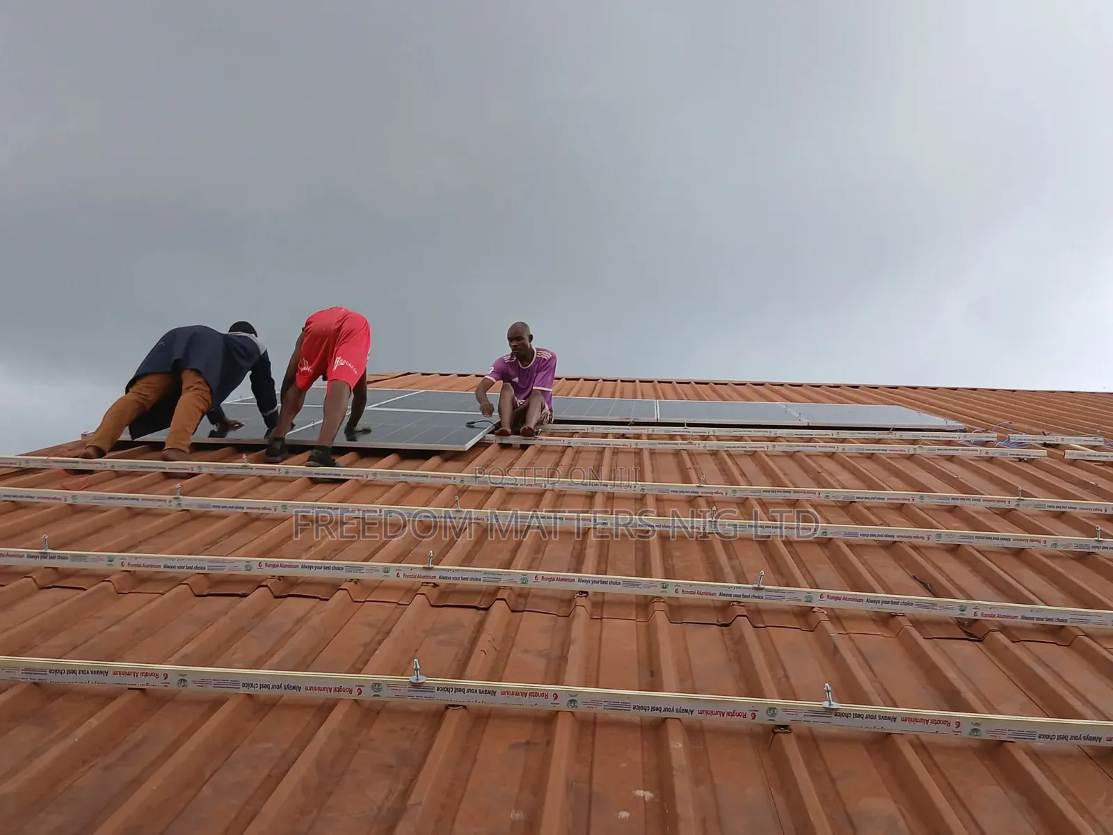 Solar Panel Installation Professional