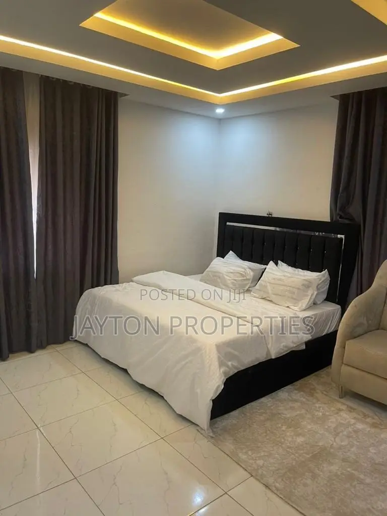 Luxury 4 Bedroom