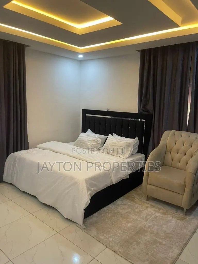 Luxury 4 Bedroom
