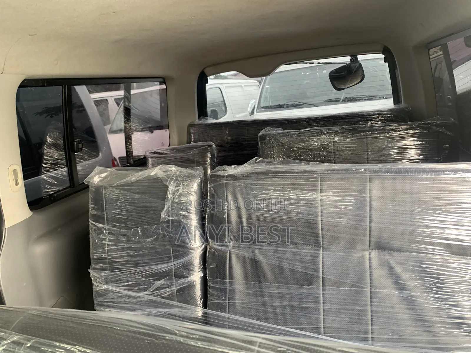 Toyota HiAce 2012 Black