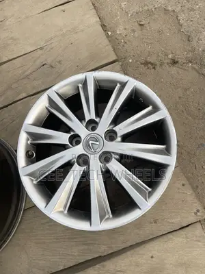 Clean 17-inch Factory Es350