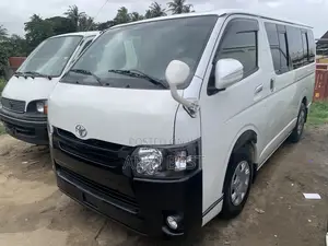 Toyota HiAce 2012 White