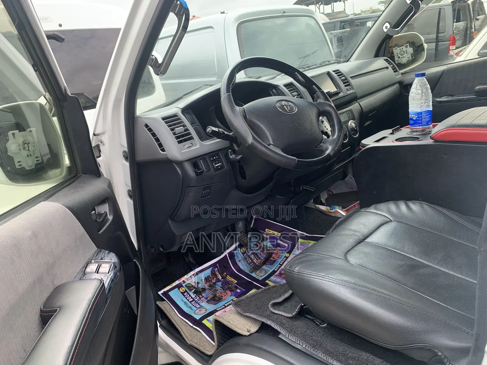 Toyota HiAce 2012 White