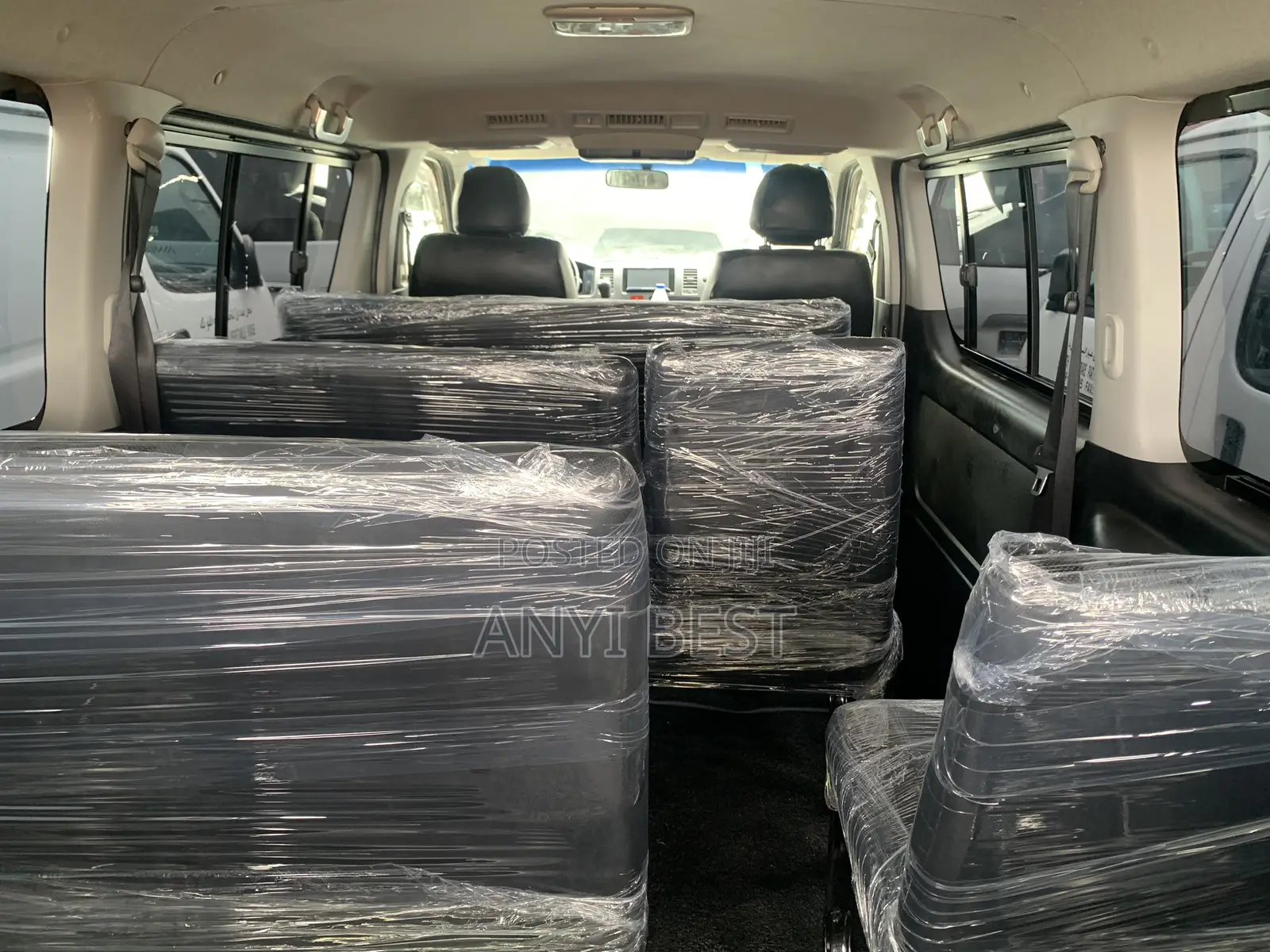 Toyota HiAce 2012 White