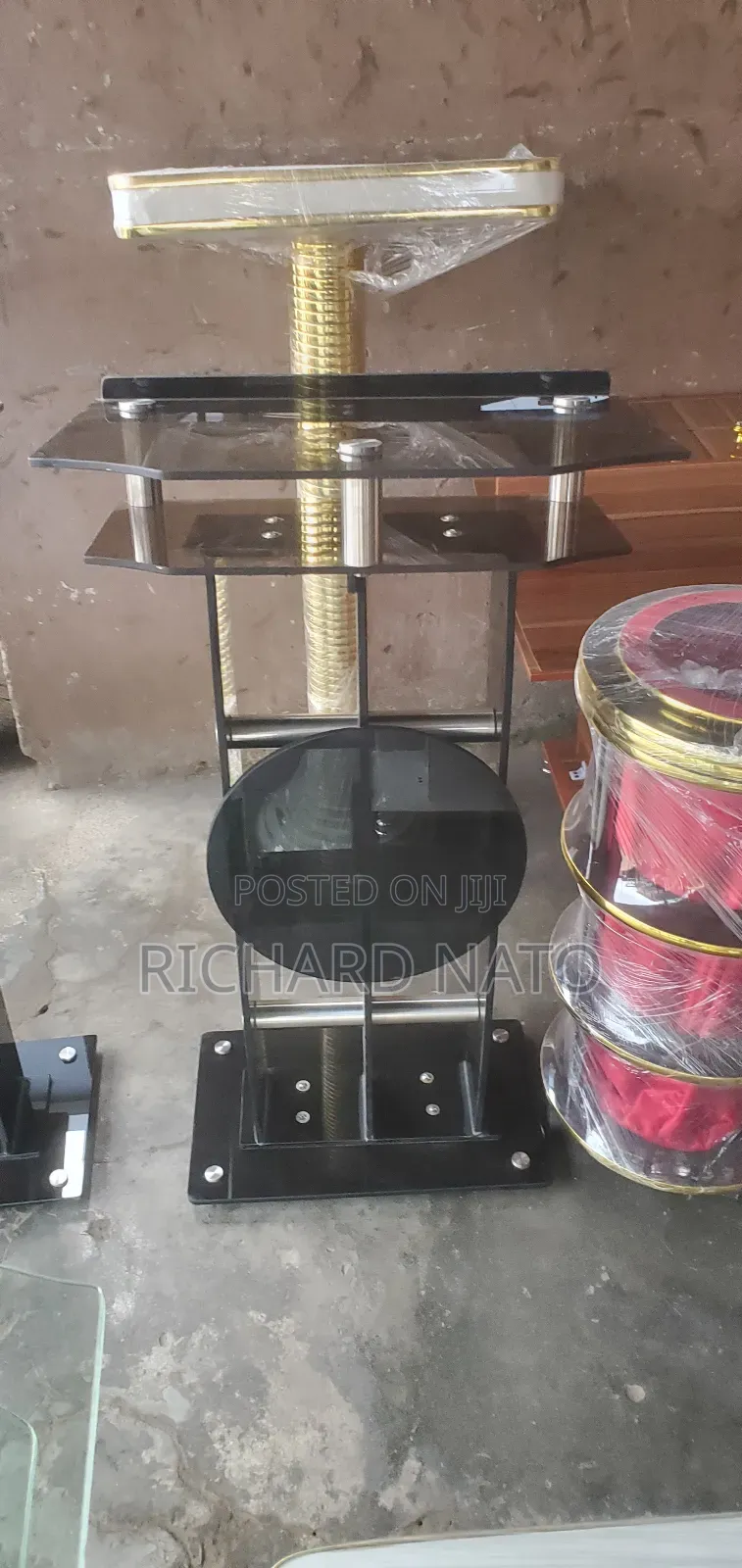 The 3 Pole Glass Pulpit
