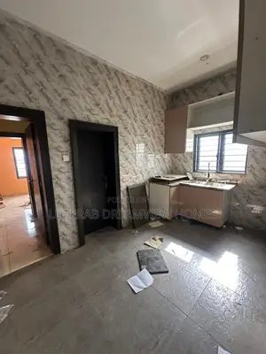 2bdrm Block of Flats in Jahi By Gilmor for rent