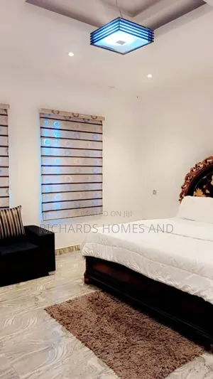 One Bed Shortlet in Ikeja Gra