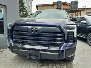 Toyota Tundra Limited Double Cab 6.5' Bed 2024 Blue
