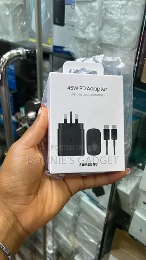 45w Pd Adapter With a Usb-C to Usb-C Cable (5a).