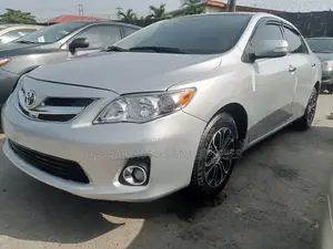 Toyota Corolla XRS 4dr Sedan (2.4L 4cyl 5A) 2010 Silver