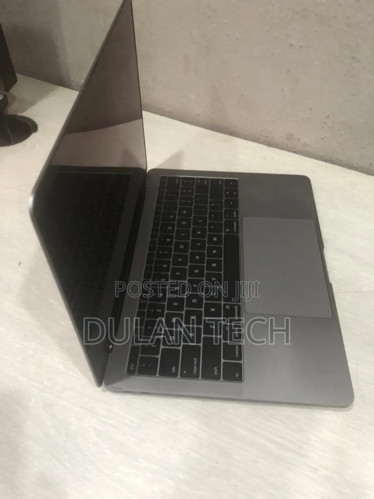Laptop Apple Macbook 2016- 2017 13 Inches Keyboard