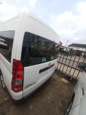 Toyota HiAce 2020 White