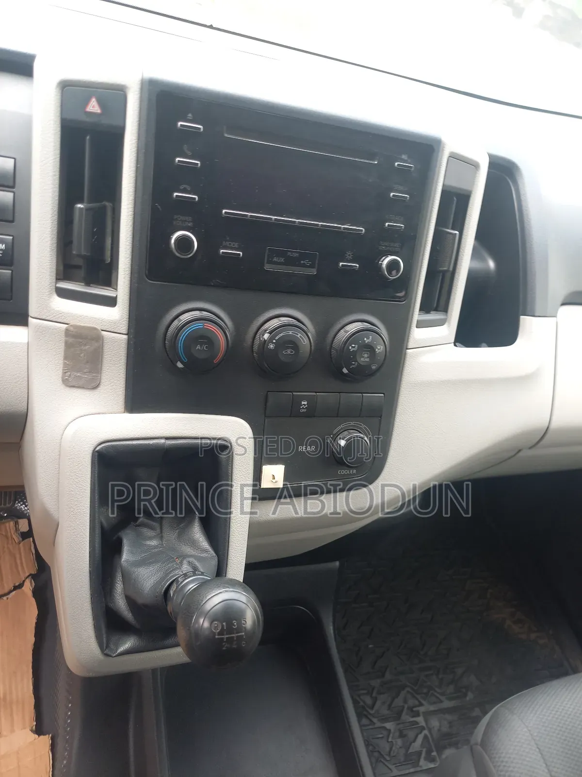 Toyota HiAce 2020 White