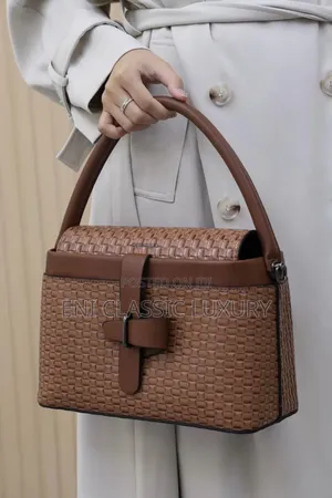 Photo - Pure Quality Luxury Women Handbags Chris Kalla Well Branded