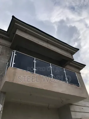 Sampled 10m Grey Glass