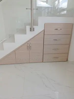 Arisekola Interior Designer