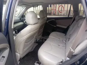 Toyota RAV4 Limited 2008 Blue