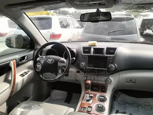 Toyota Highlander Limited 2012 Black