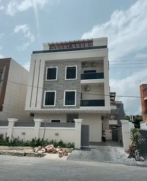 6bdrm Apartment in Lekki Phase 1 for sale