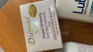 Diamond Glow Face Corrector