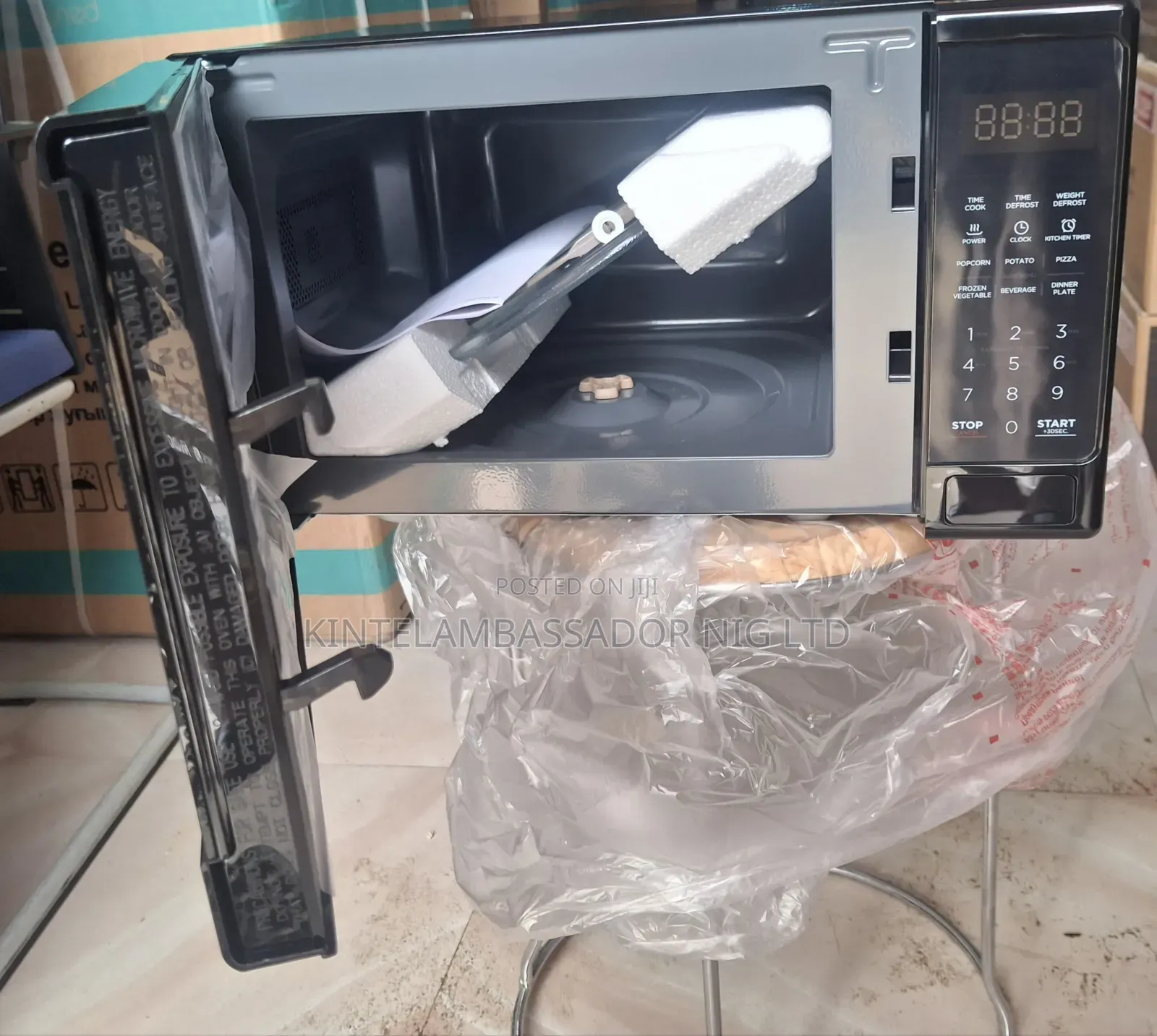 Digital Maxi Microwave Oven -- 20litres