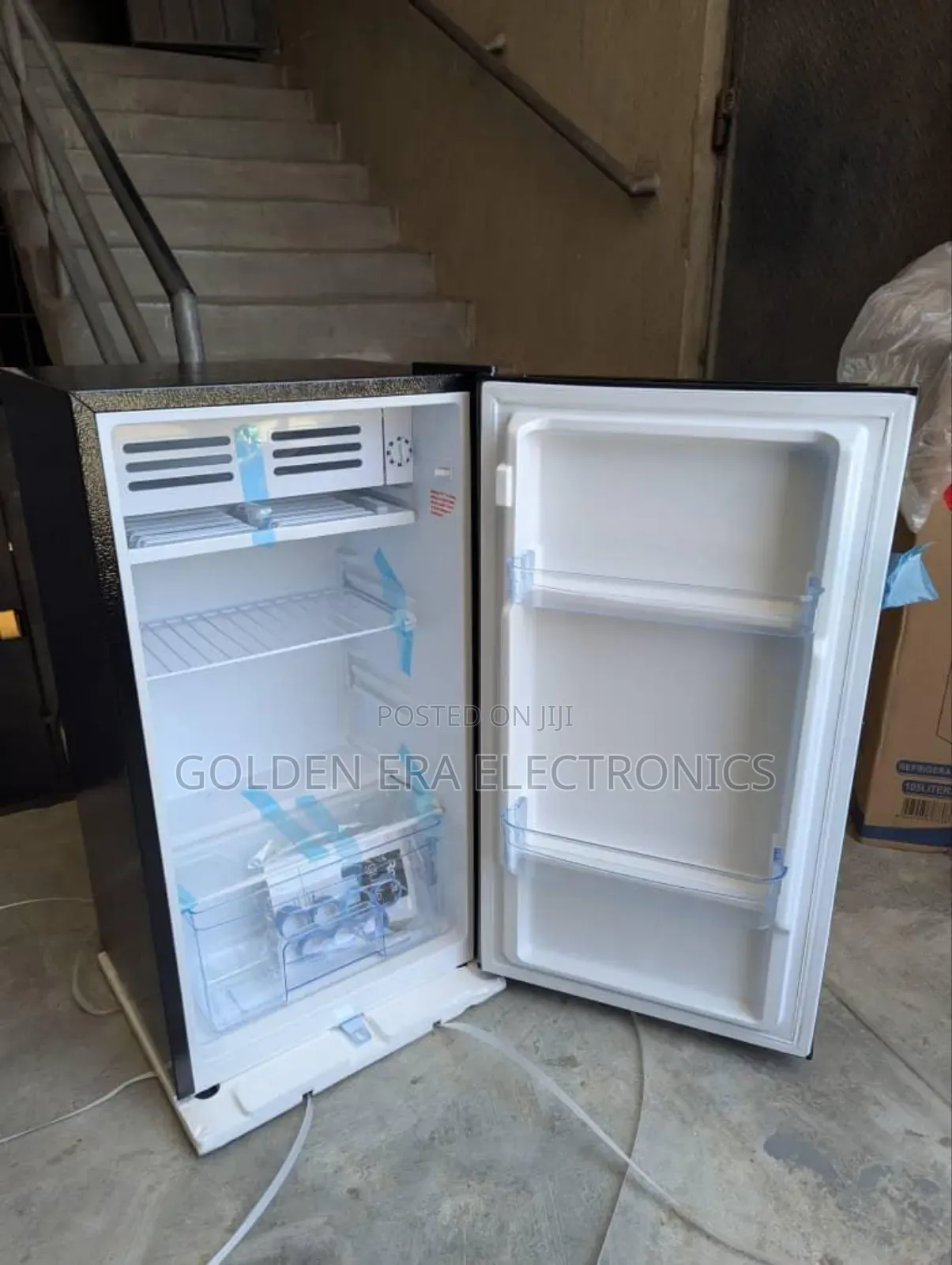 Original Royal Table Top Fridge