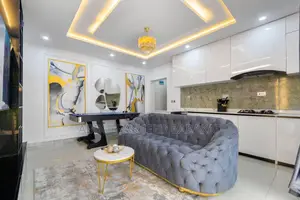 Aesthetically Pleasing One Bedroom Apartment Pool Snooker Table Tennis