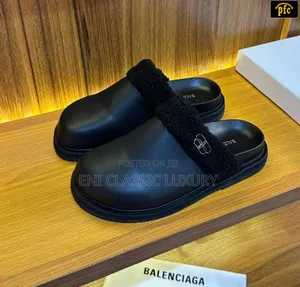Photo - Classic Luxury Men's Half Shoes Balenciaga Well Branded Package