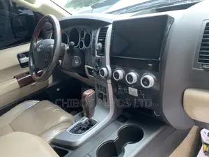 Toyota Sequoia 2015 Black