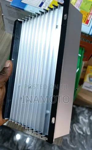 MPPT Solar Charge Controller