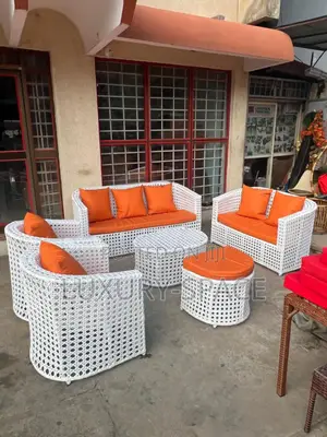 Newly Designed Ratan Six Seaters Outdoor Set