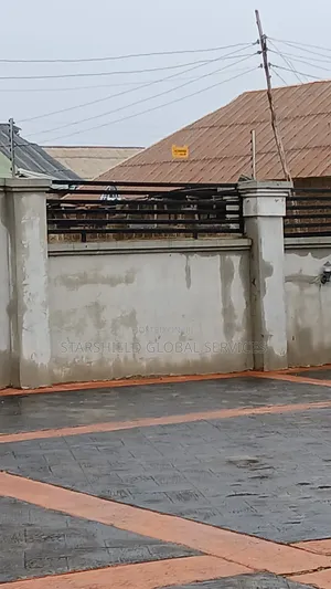 Electric Fence Installation Service | Strong, Safe Efficient