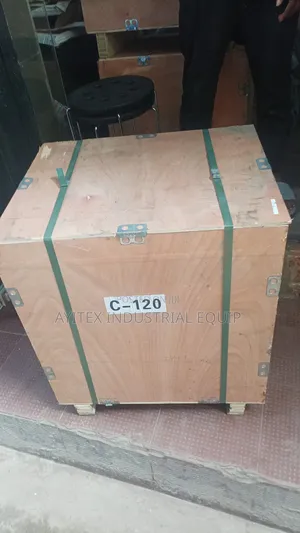 C120 Compact Vibrator