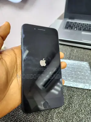 Apple iPhone 7 Plus 32 GB Black