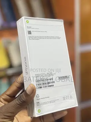 New Apple iPhone 16 128 GB White