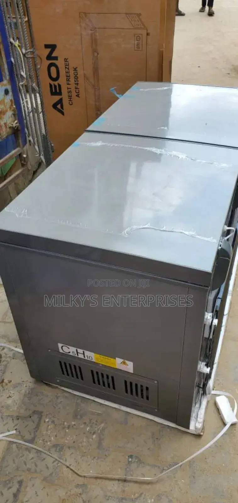 Aeon Double Door Freezer