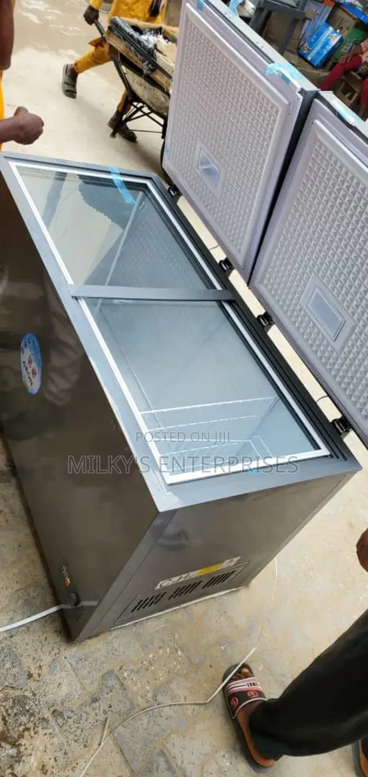 Aeon Double Door Freezer