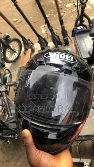 Photo - Full-Face Bike Helmet Black Color– Sleek 360° Protection