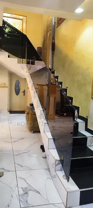 10mm Black Glass Handrail