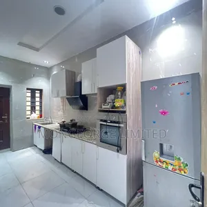 3bdrm Townhouse / Terrace in VGC / Ajah for rent