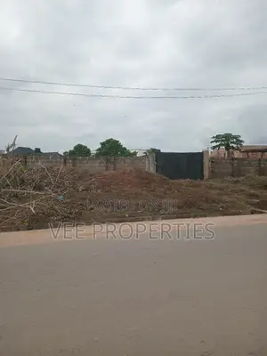 100by200 0ut for Sale at Amagba Tiled Rd