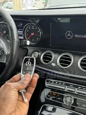 Mercedes-Benz E300 2017 Silver
