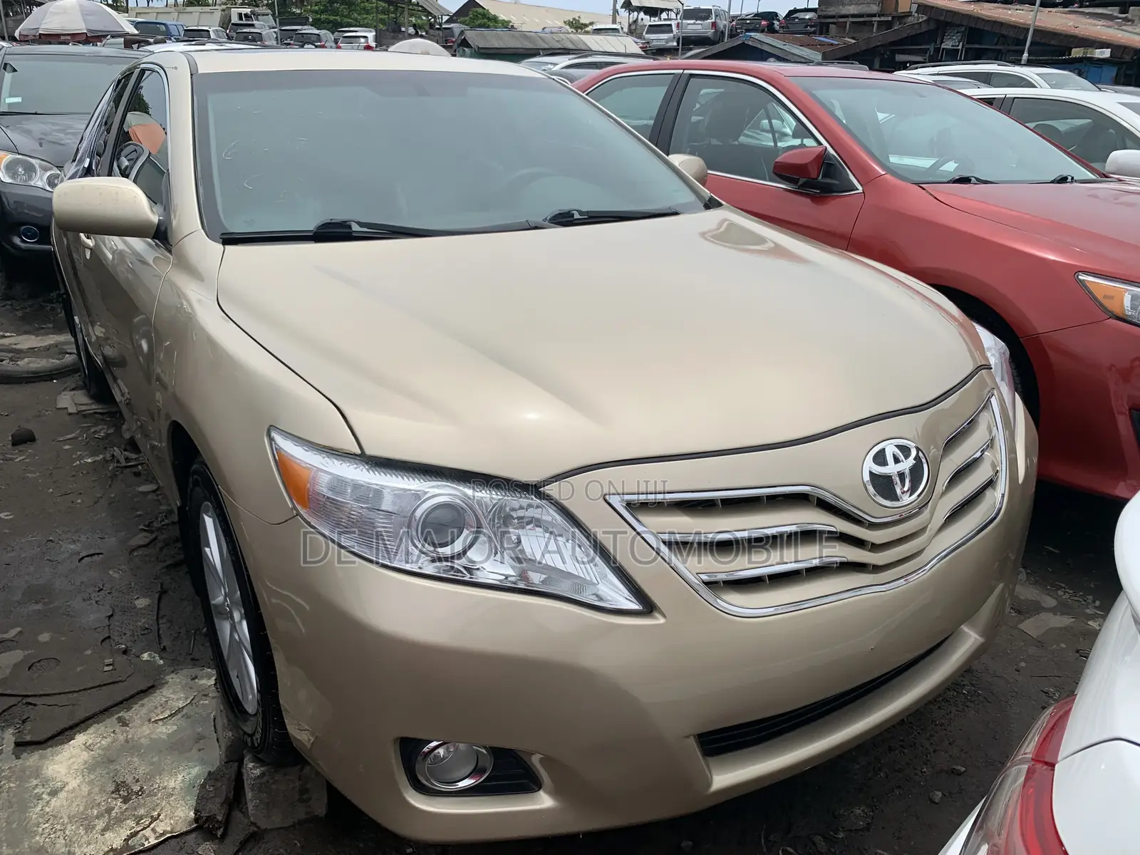 2010 Toyota Camry XLE V6 4dr Sedan (3.5L 6cyl 6AM)