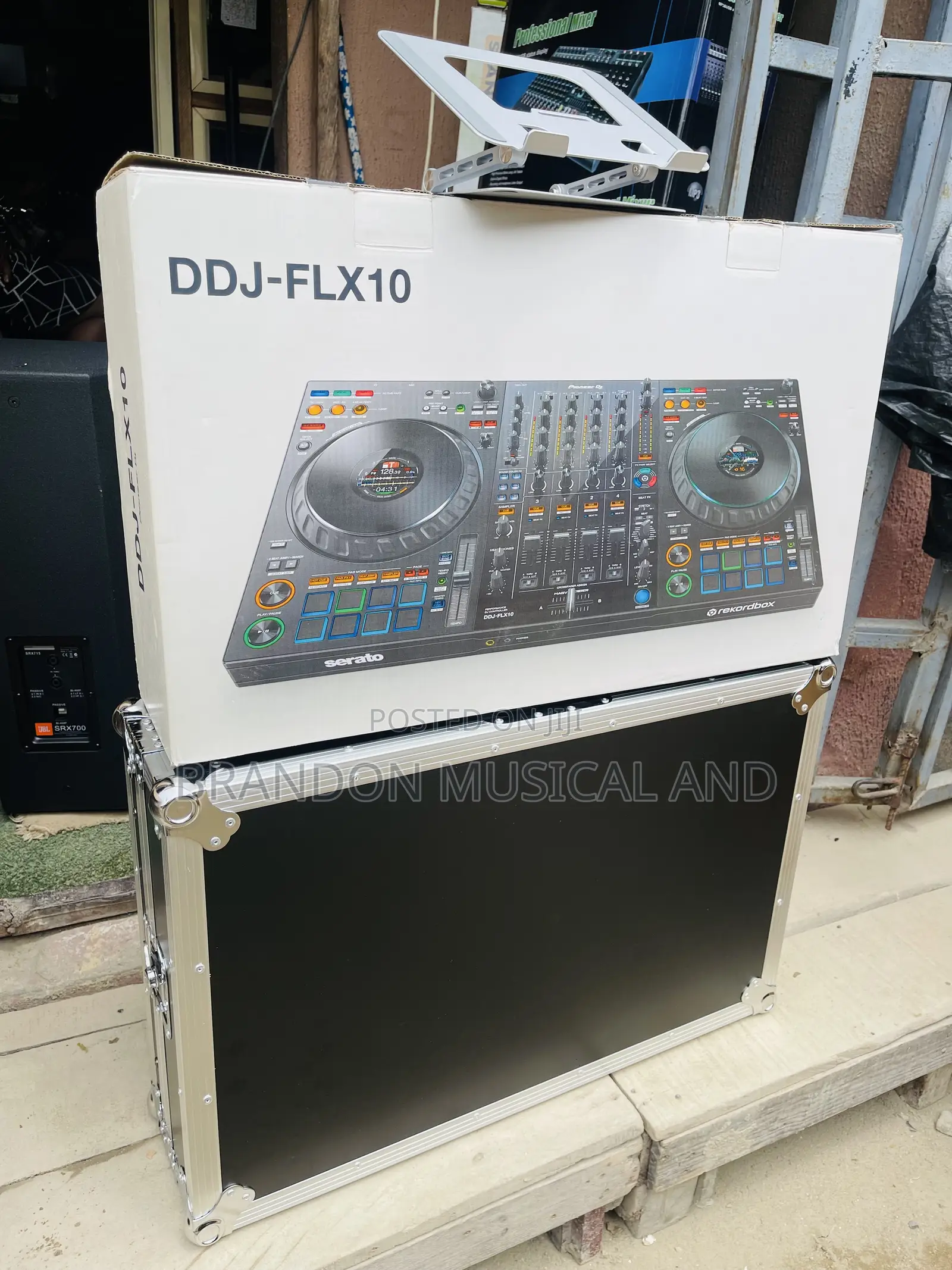 FLX 10 Dj Controller With Flight Case