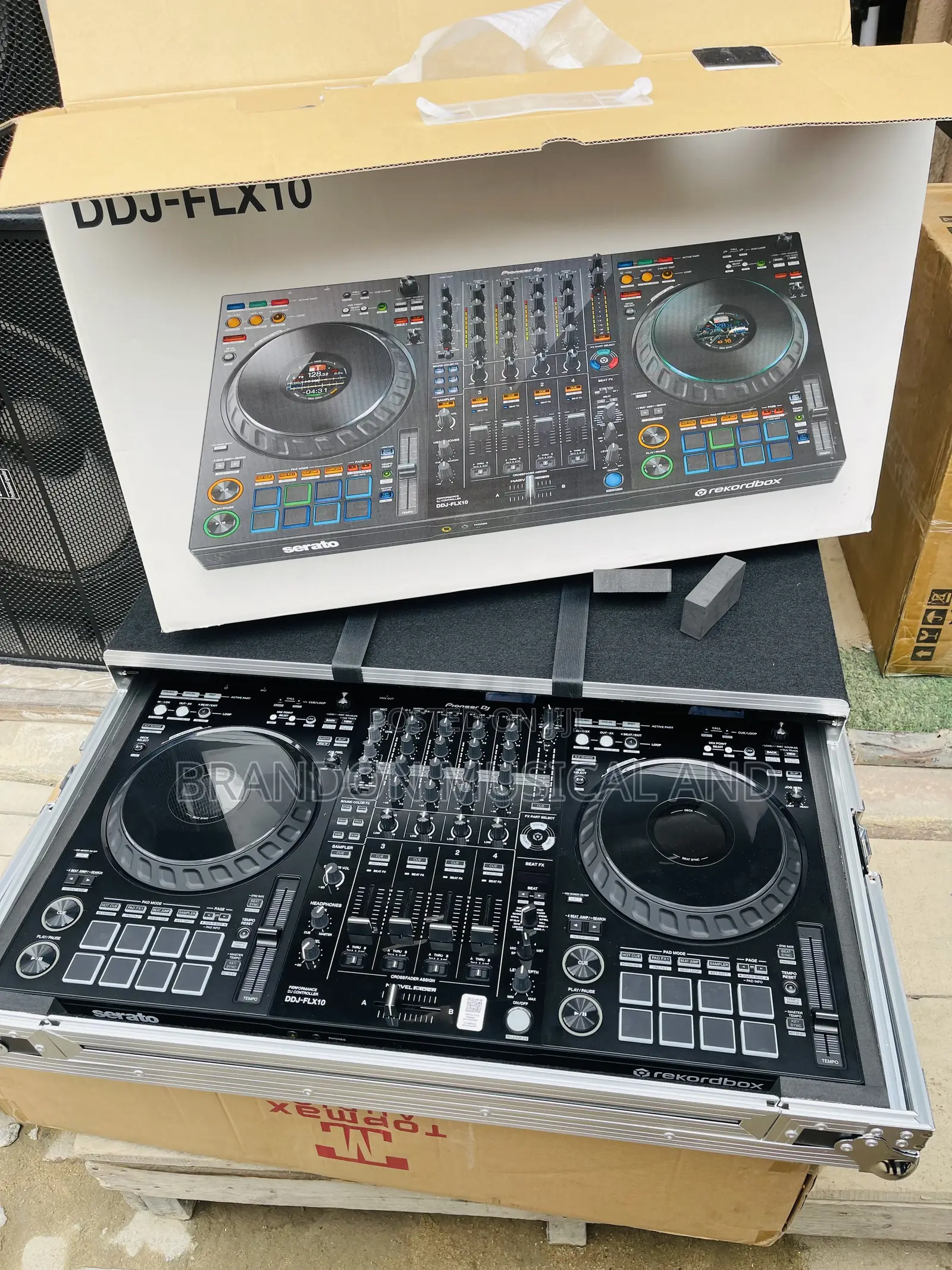 FLX 10 Dj Controller With Flight Case