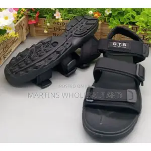 Chunky Flat Sandals With Adjustable Straps