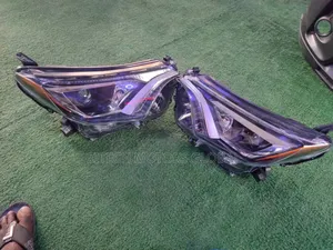Set Head Light Rav4 2018